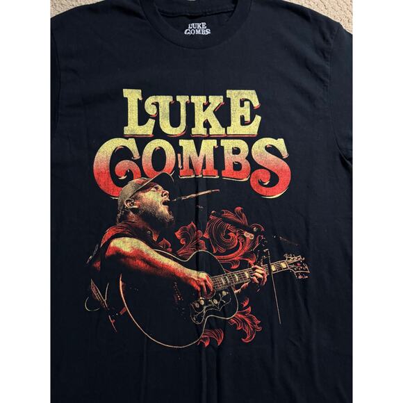 NWOT Luke Combs Black Tee - Picture 2 of 4